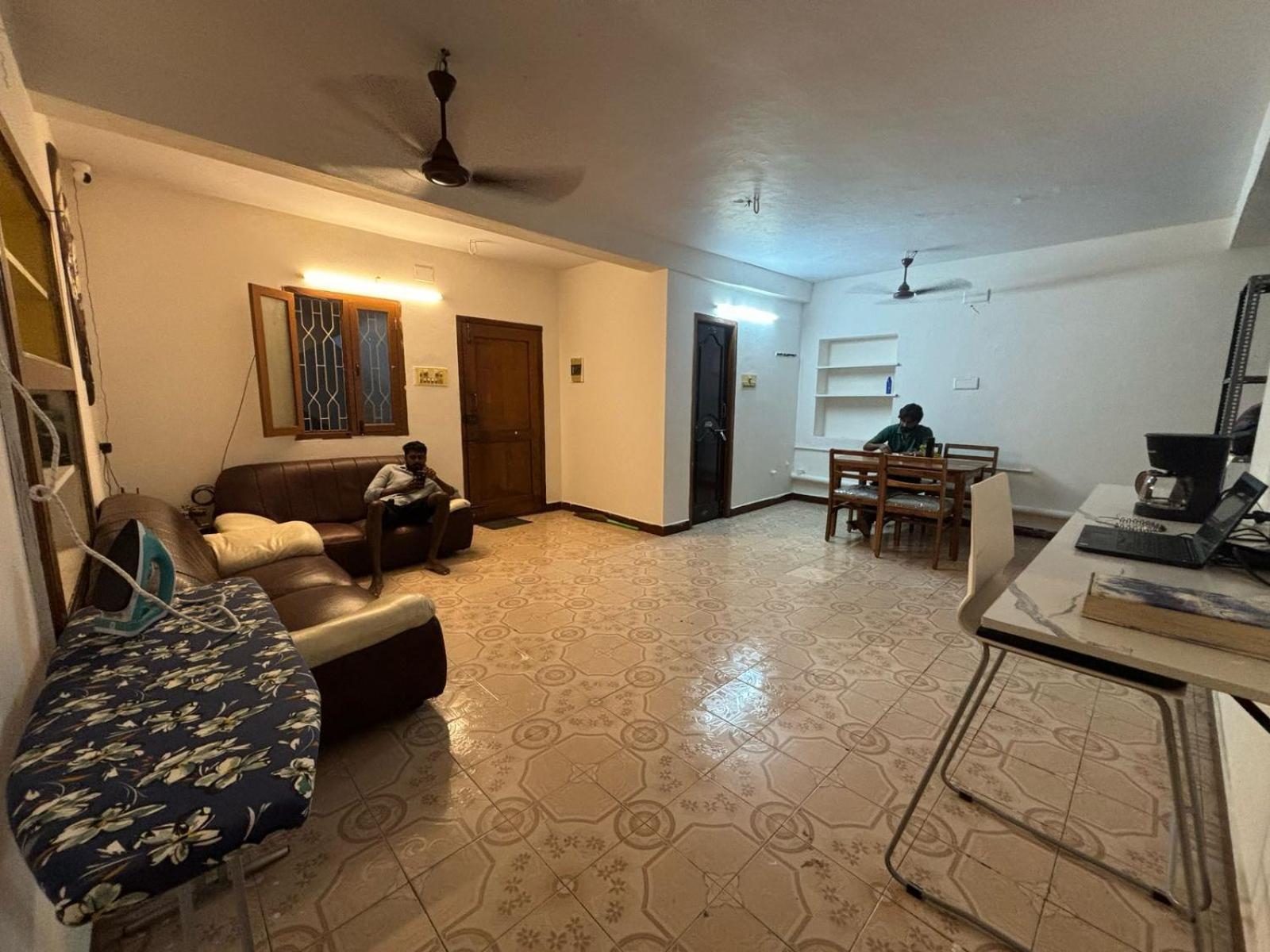 Hostel Madras Extérieur photo